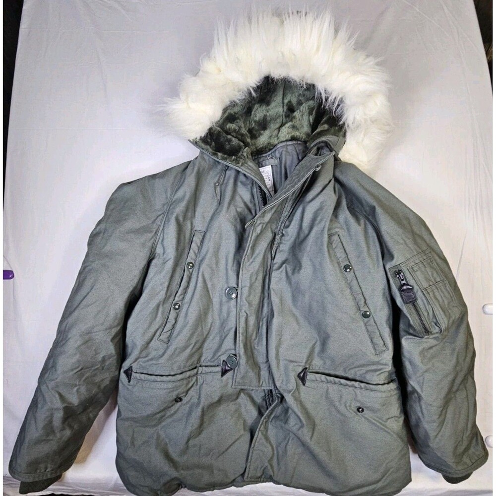 U.S. G.I. Extreme Cold Weather Parka Men's Sz Large Green N-3B Military Snorkel